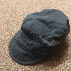 Reversible hat. Navy blue and green camouflage.